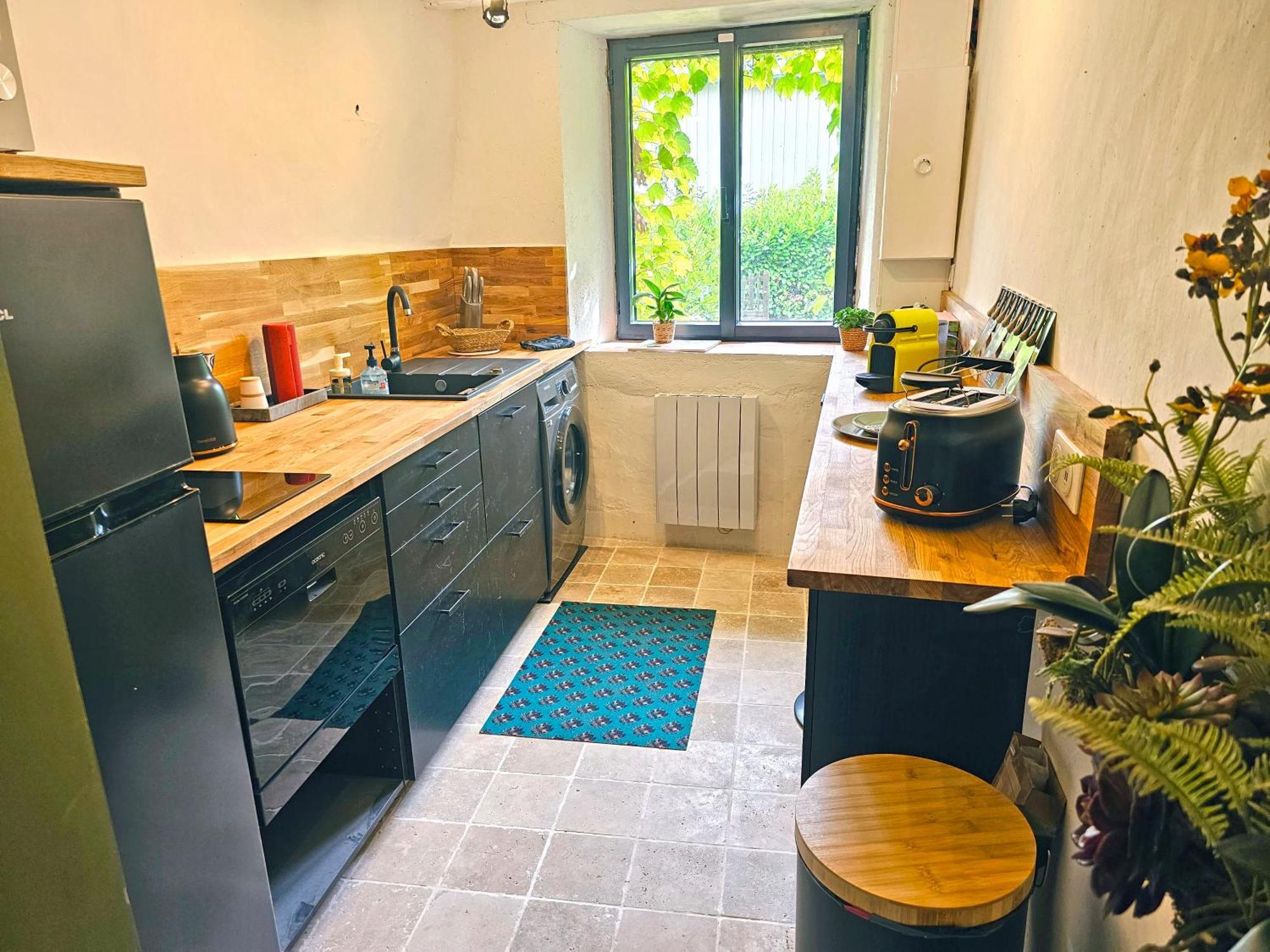 La Crocherie : Des Elfes - Free Wifi & Smart Tv Holiday home